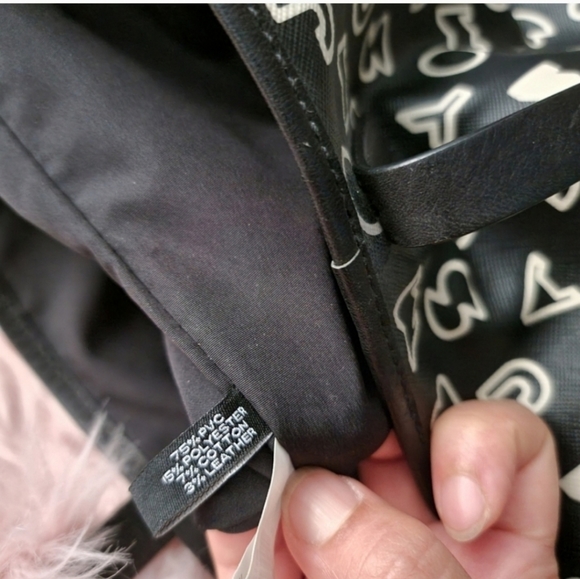 Marc by Marc Jacobs monogrammed PVC leather strap tote bag - Picture 11 of 12